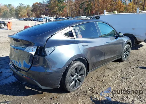 2024 Tesla Model Y Long Range Dual Motor All-Wheel Drive/Rwd from USA, damaged, VIN 7SAYGDED1RA321691